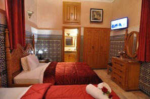 In-room safe, free WiFi