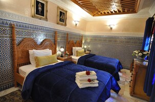 Quarto duplo luxo, 1 quarto | Cofres nos quartos, Wi-Fi de cortesia