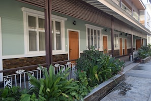 Porch - WEStay @ The Grand Nyaung Shwe, Inle Lake (Nyaungshwe)