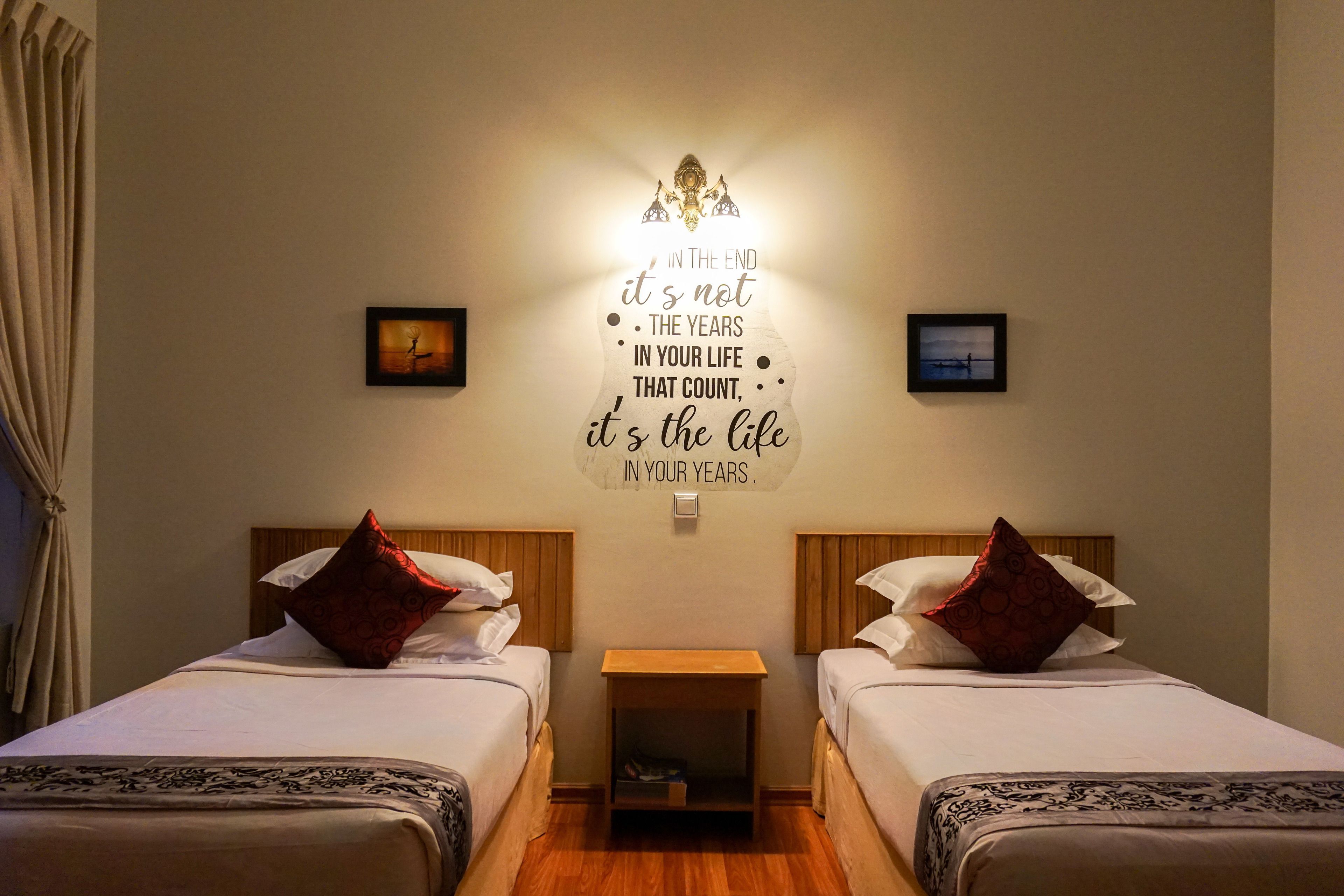 Superior Double or Twin Room, 1 Katil Kelamin (Double) atau 2 Katil Bujang (Single), Refrigerator | Bar mini, peti besi dalam bilik, meja, langsir/tirai gelap terus 