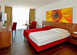 Rideaux occultants, chambres insonorisées, Wi-Fi gratuit, draps fournis