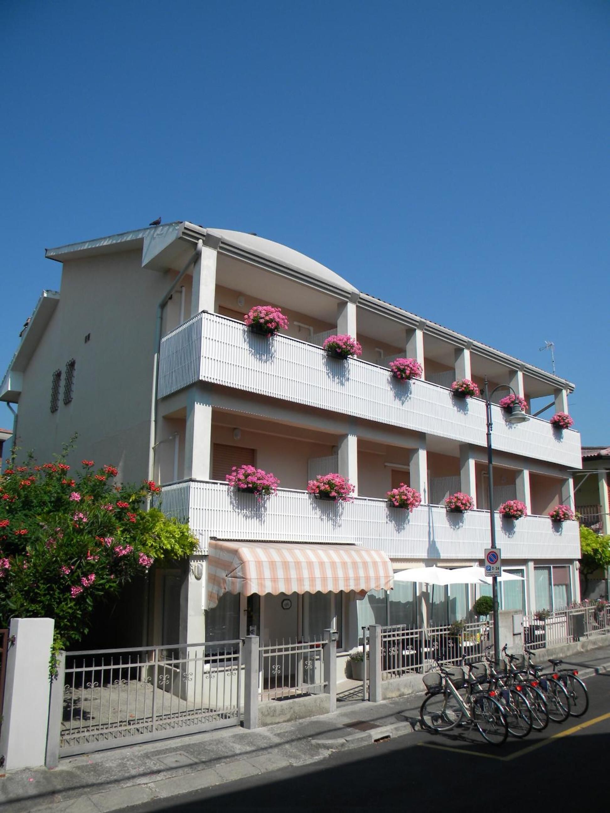 Photo - Hotel Eliani