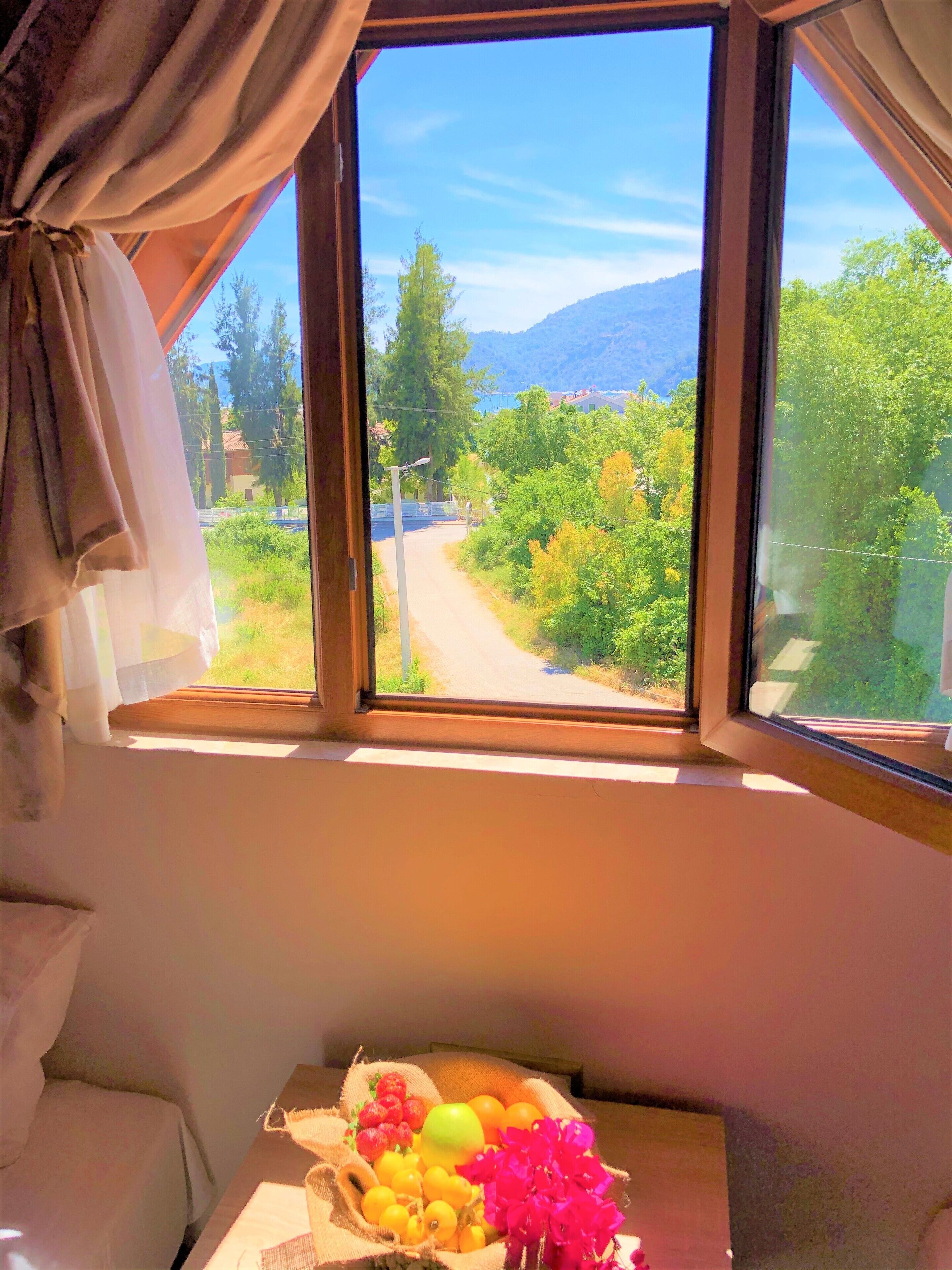 1 bedroom, premium bedding, minibar, in-room safe