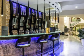 Bar (on property) - Elite Hotel Darica (Darica)