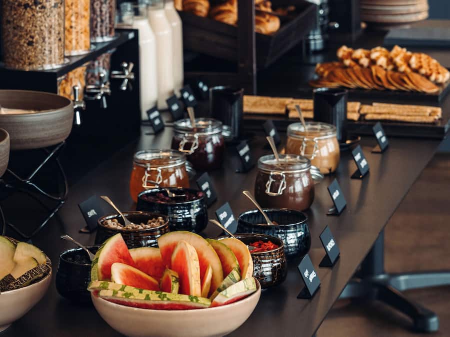 Free daily continental breakfast