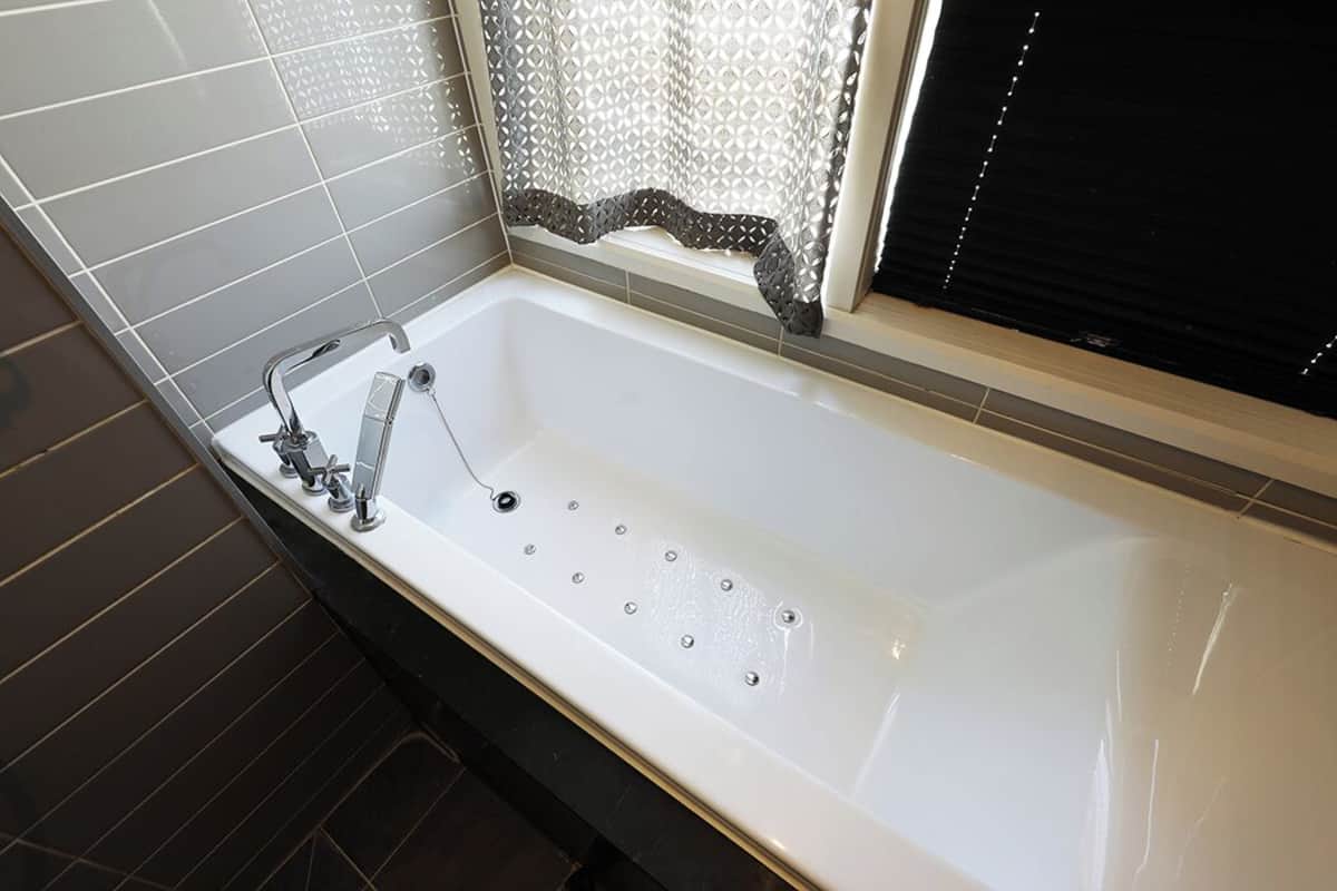 Cacao Suite (Air purifier, Styler) | Bathroom | Free toiletries, hair dryer, bathrobes, slippers