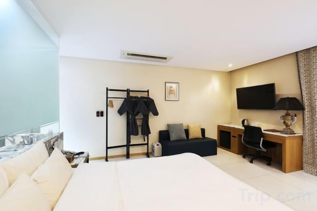 Down duvets, blackout curtains, free WiFi, bed sheets