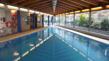 Indoor pool, outdoor pool