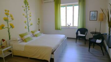 Doppia Comfort, 1 letto queen, vista città | Con stile personalizzato, con arredamento individuale