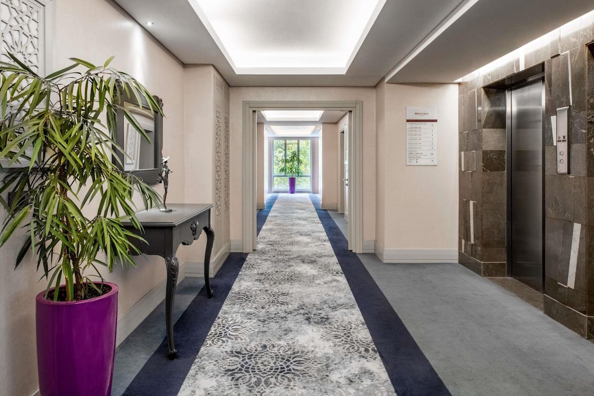 Minibar, in-room safe, desk, soundproofing