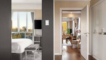 Minibar, in-room safe, desk, soundproofing