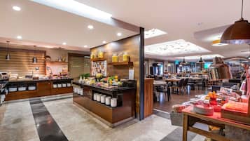 Daily buffet breakfast for a fee