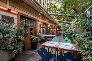 Terrace/patio - Mercure Tbilisi Old Town (Tbilisi)