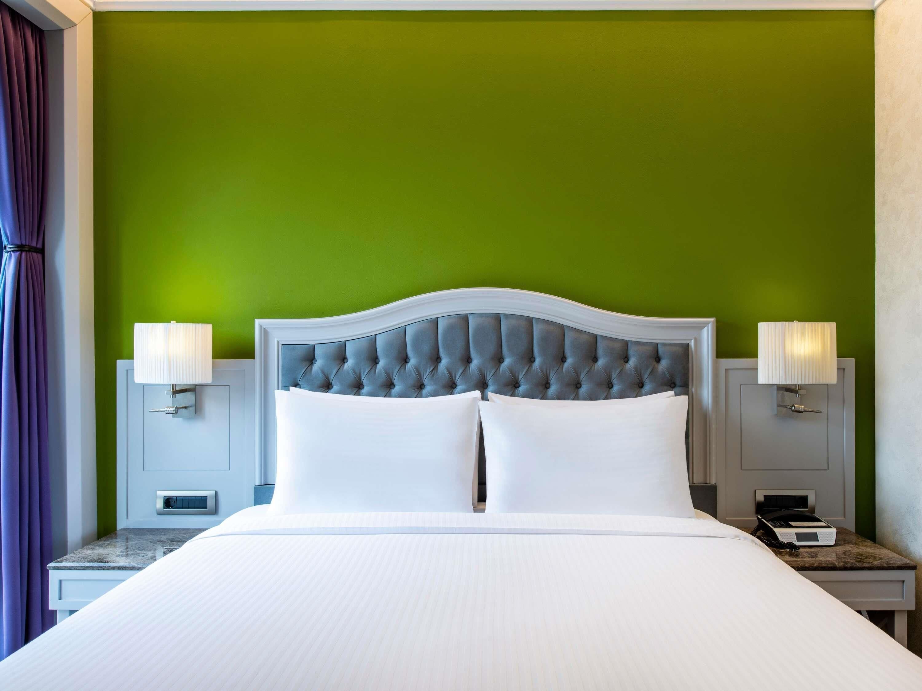 标准房, 1 张双人床 | 迷你吧、客房内保险箱、办公桌、隔音