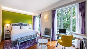 Chambre Supérieure, 1 lit double | Minibar, coffres-forts dans les chambres, bureau, chambres insonorisées