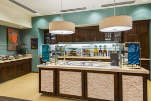 Café da manhã continental grátis todos os dias