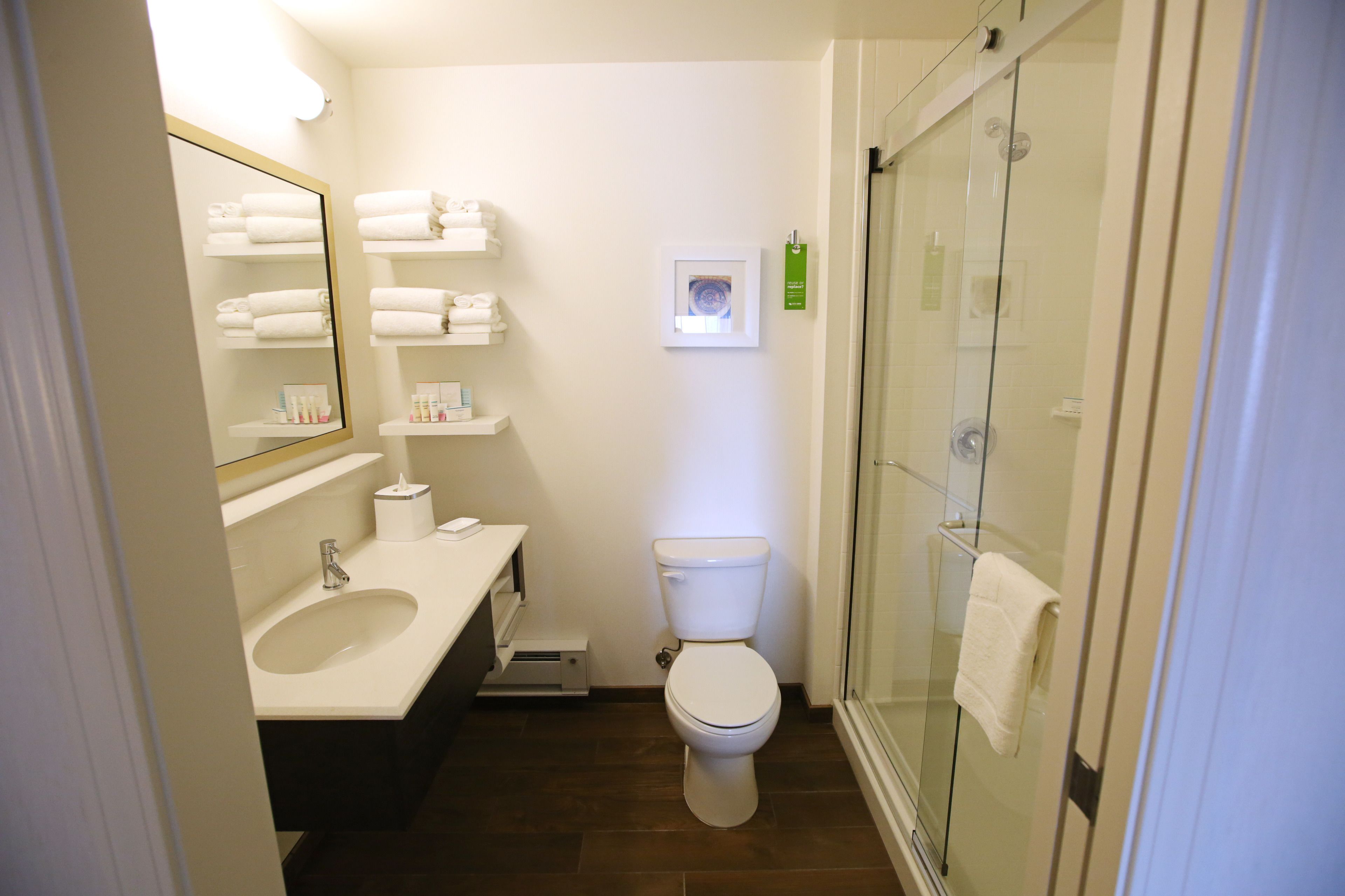 free cots/infant beds, free wifi, bed sheets