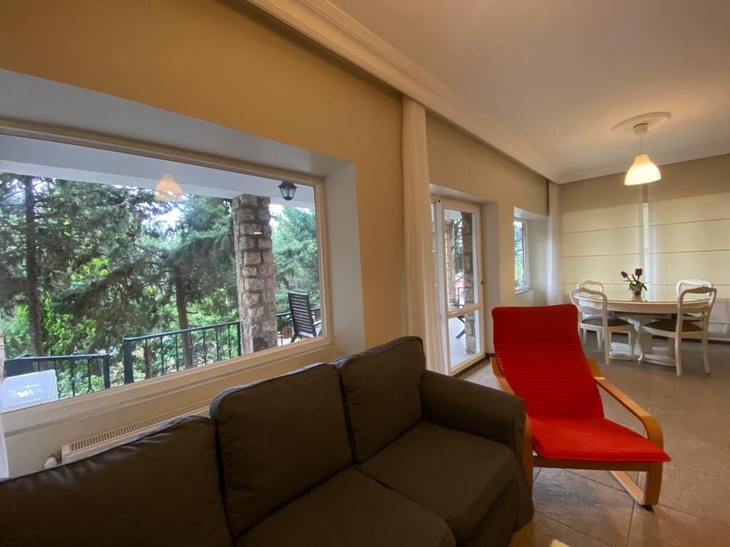 Elite Apartment, Garden View | Living area