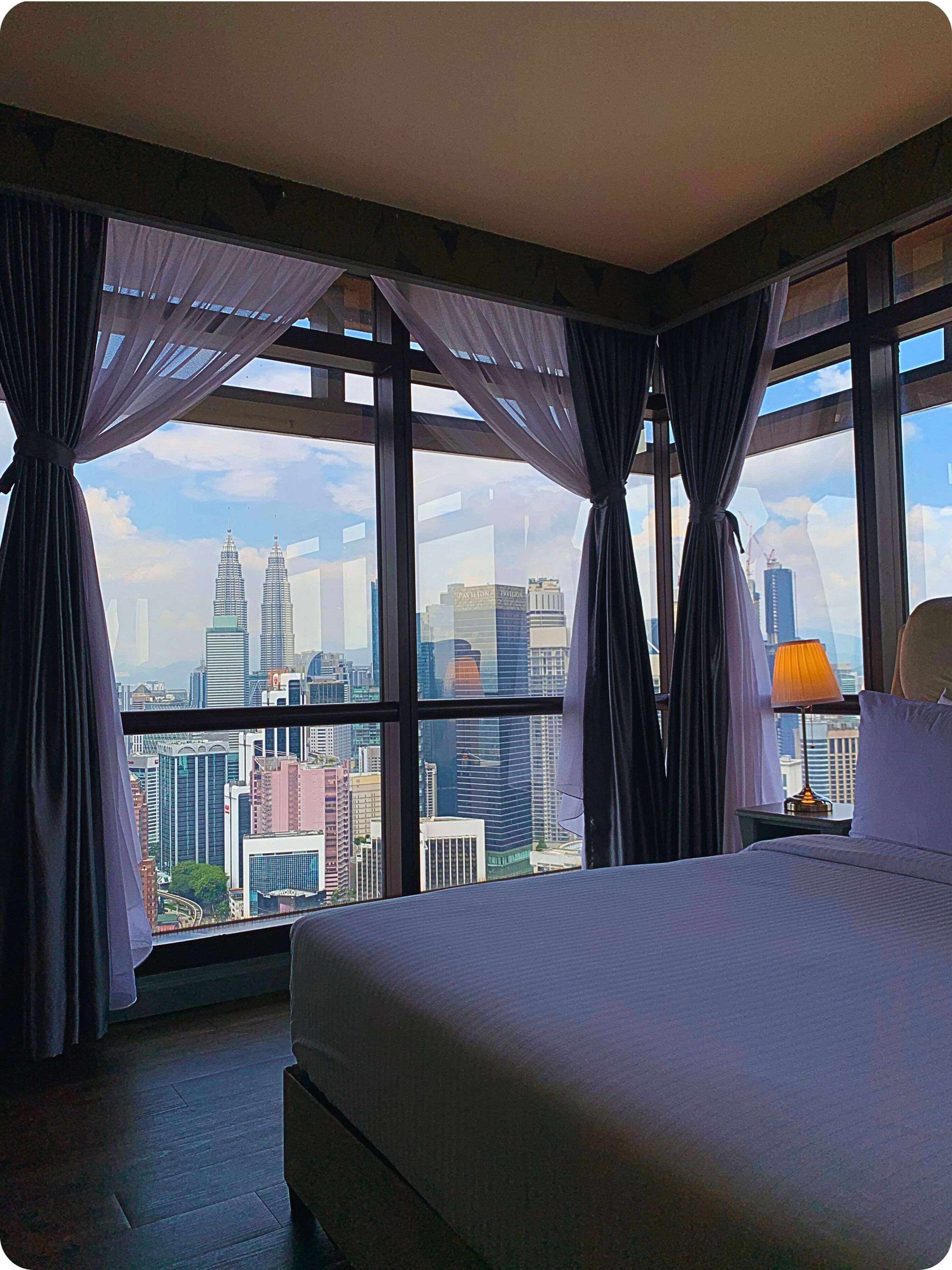 Apartment, 2 Bedrooms | Individually furnished, desk, blackout curtains, iron/ironing board