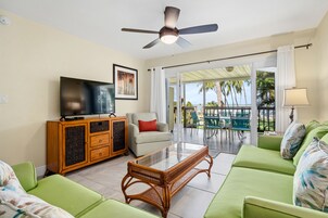 Villa, 1 hálószobával, konyha (25) | Nappalirész | Síkképernyős tévé