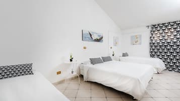 Literie de qualité supérieure, couette en duvet d'oie, bureau