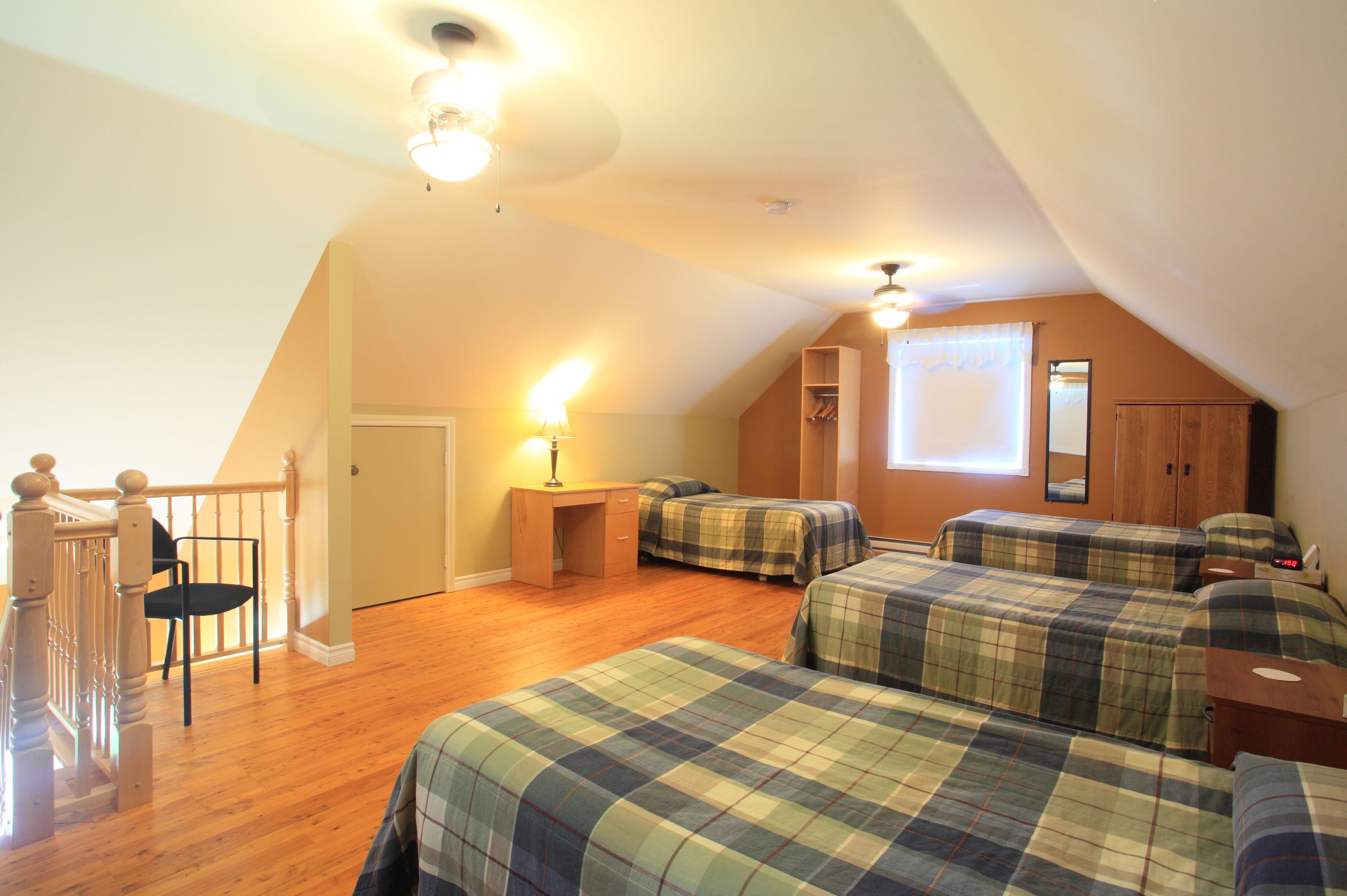 family chalet, 2 bedrooms, kitchen | 1 bedroom, desk, soundproofing, free wifi