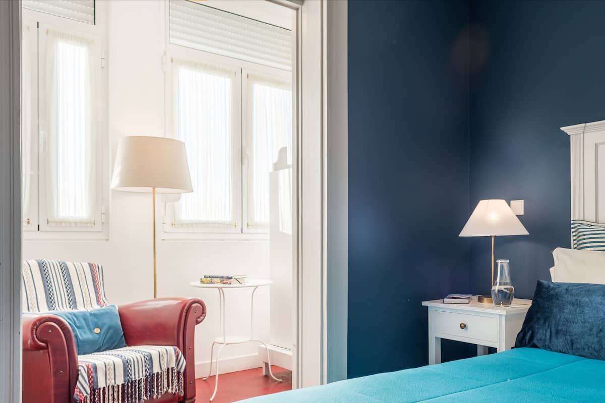 Deluxe Apartment, 2 Bedrooms (BLUE PORTO) | Premium bedding, soundproofing, iron/ironing board, free WiFi