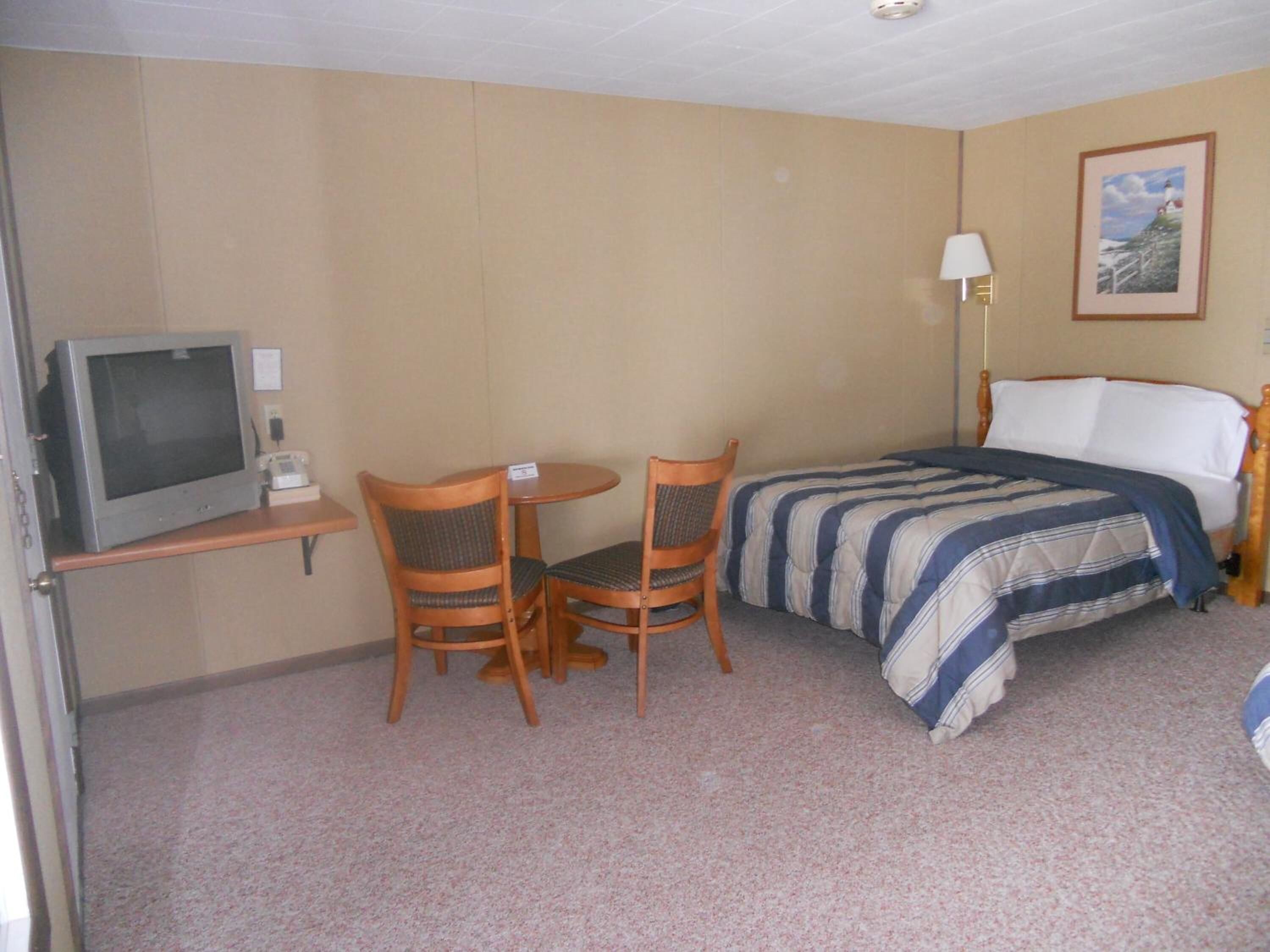 desk, blackout curtains, iron/ironing board, free wifi