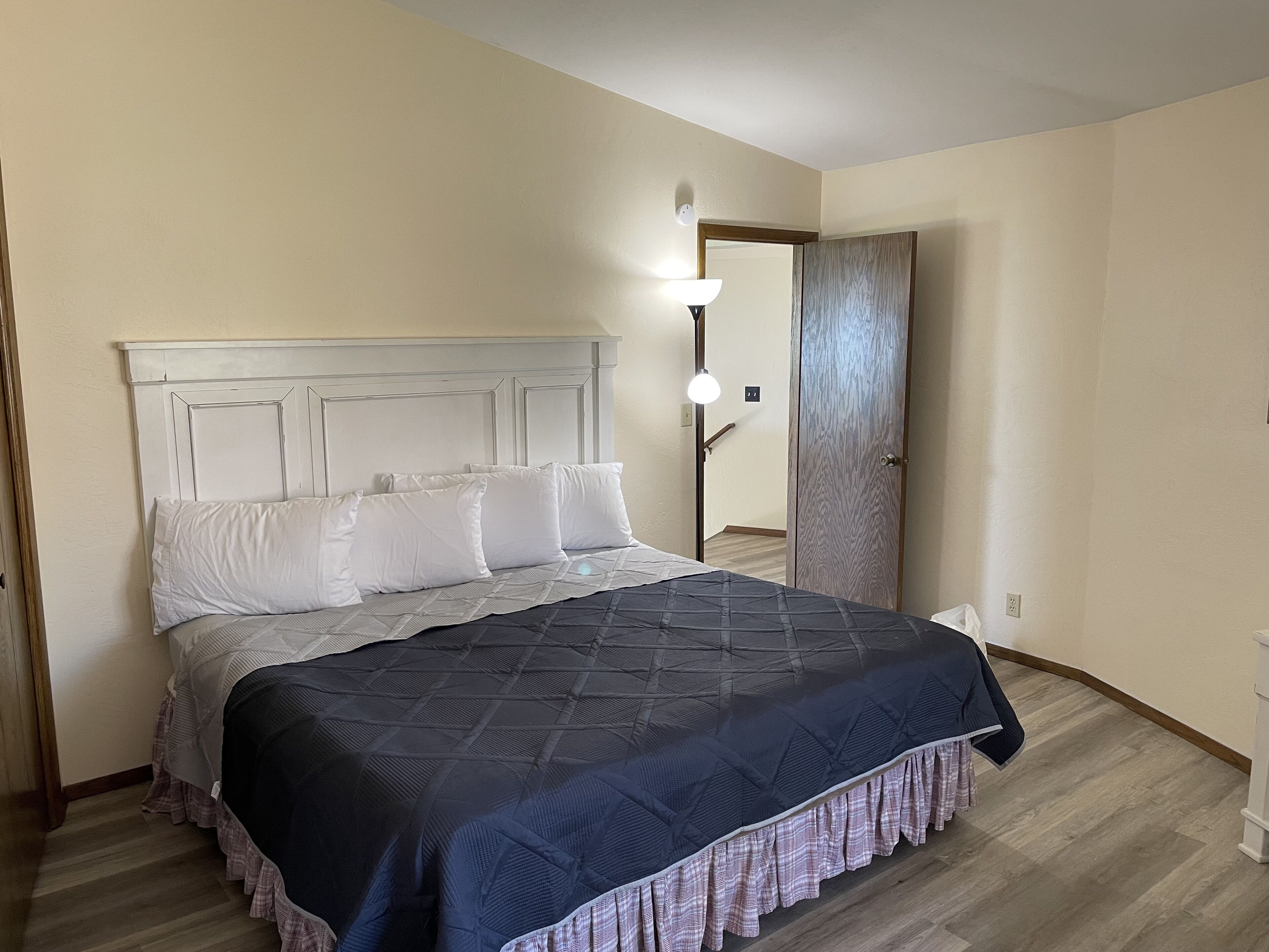 suite | desk, blackout curtains, iron/ironing board, free wifi