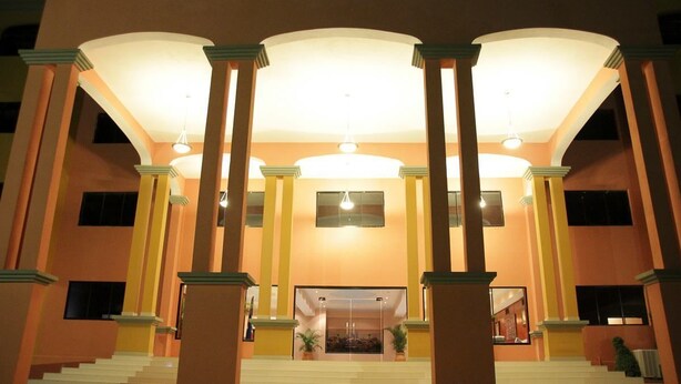 Front of property - Le Monte Cristo Hotel & Suites (Tabarre)