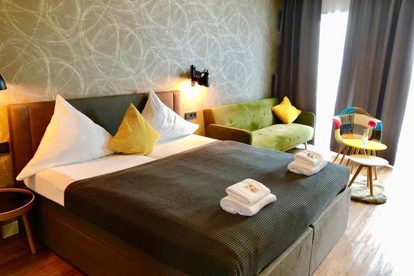 Premium bedding, desk, free WiFi, bed sheets