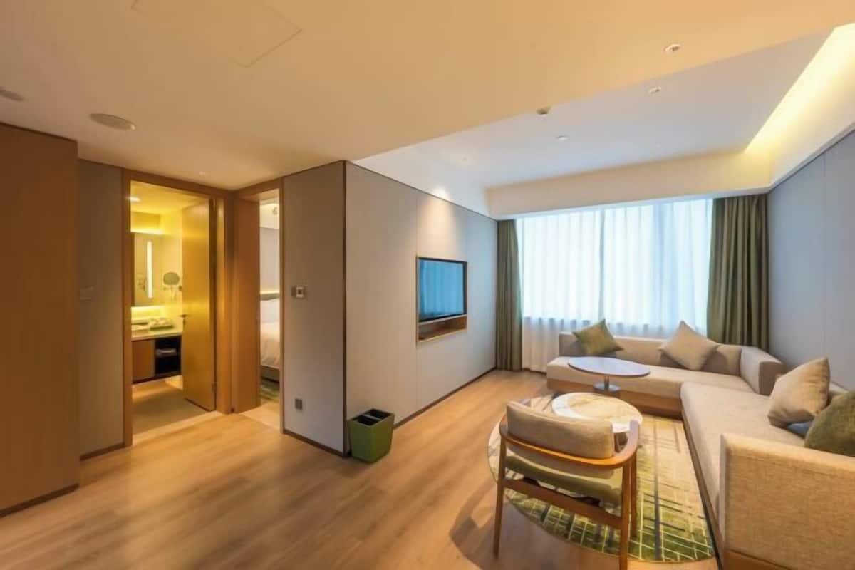 Televisión LED de 55 pulgadas con canales por cable y televisión