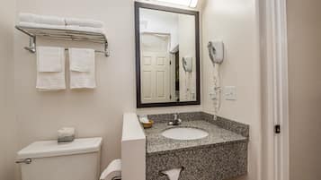 Room, 1 King Bed | Bathroom | Free toiletries, hair dryer, towels