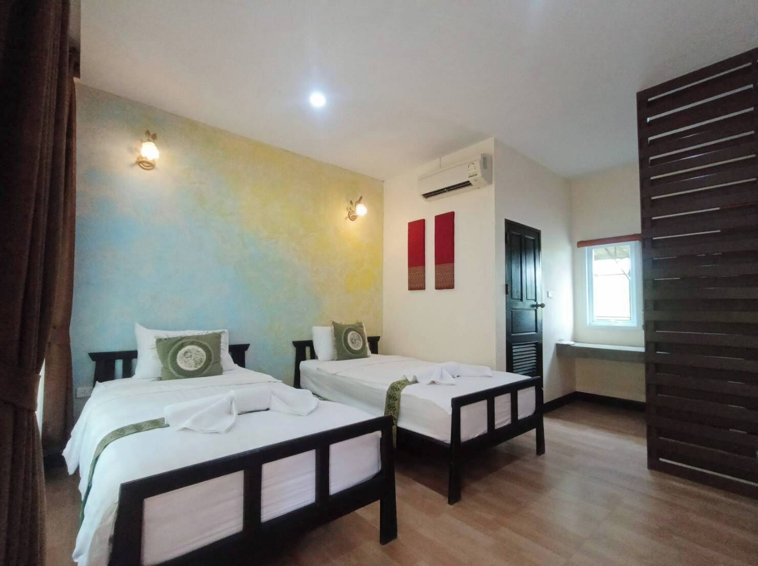 Standard Room / Twin Bed | Desk, rollaway beds, free WiFi
