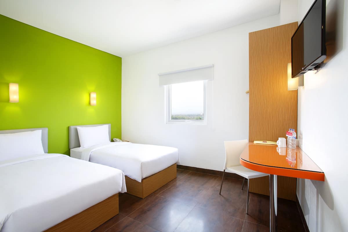 Coffres-forts dans les chambres, bureau, Wi-Fi gratuit, draps fournis