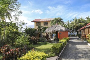 Property grounds - Isla Hayahay Beach Resort and Restaurant (Calape)