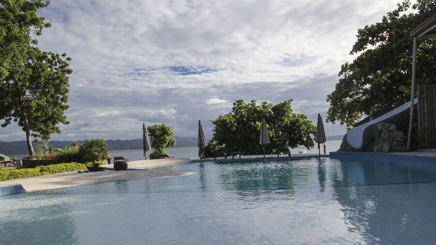 Isla Hayahay Beach Resort and Restaurant