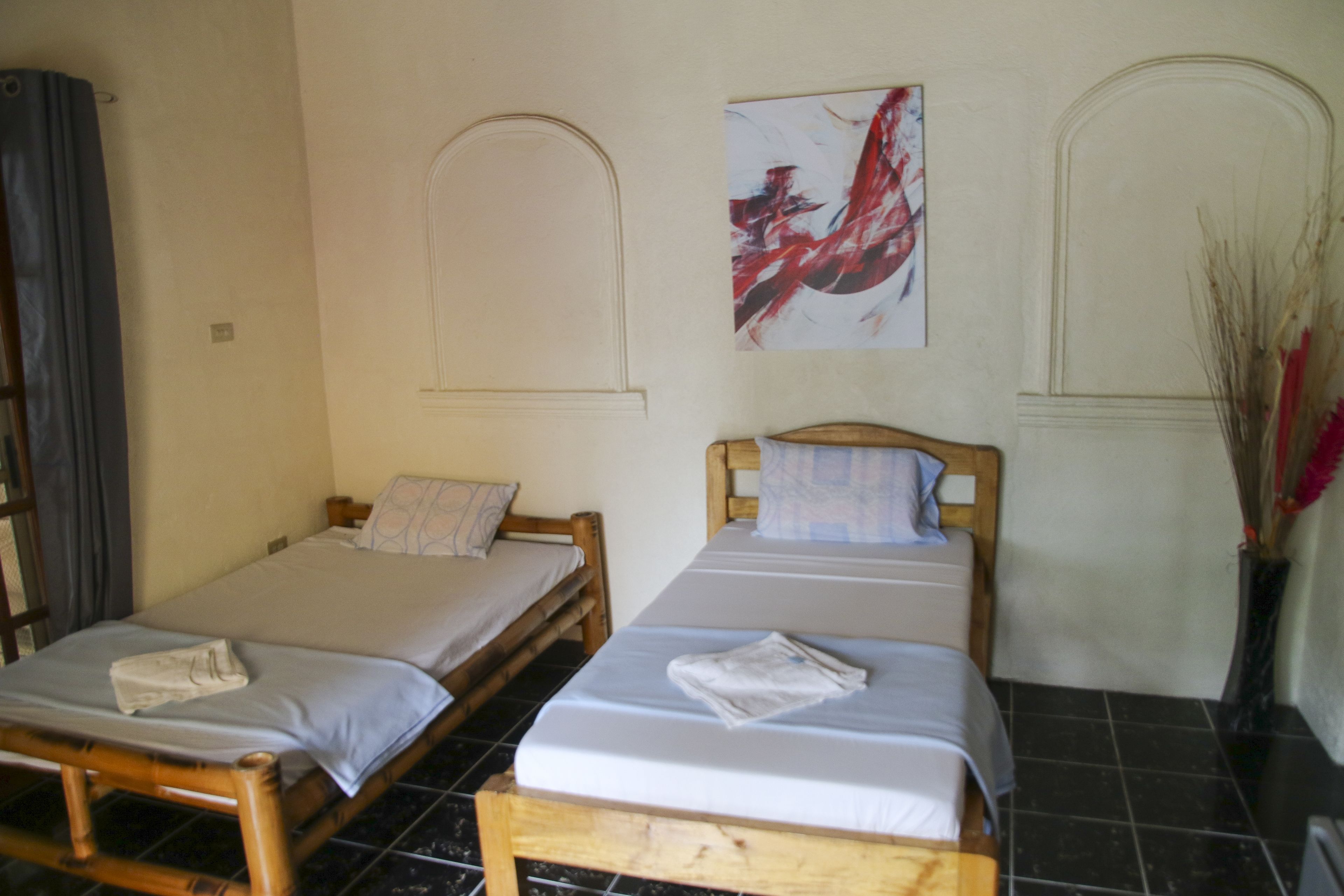 family suite, 2 bedrooms, sea view | bed sheets