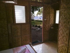 Traditional Cottage, 1 Queen Bed, Sea View | Bed sheets - Isla Hayahay Beach Resort and Restaurant (Calape)