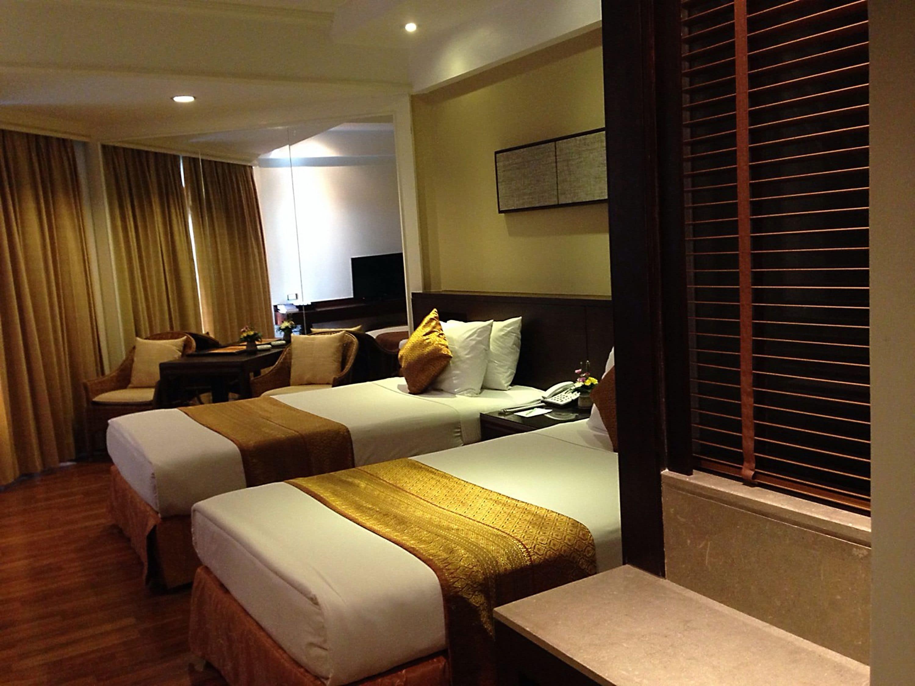superior room | premium bedding, minibar, desk, free wifi