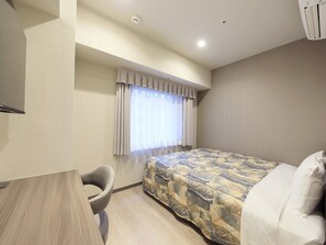 客房, 1 張小型雙人床, 非吸煙房 | 高級寢具、書桌、筆電工作空間、免費無線上網