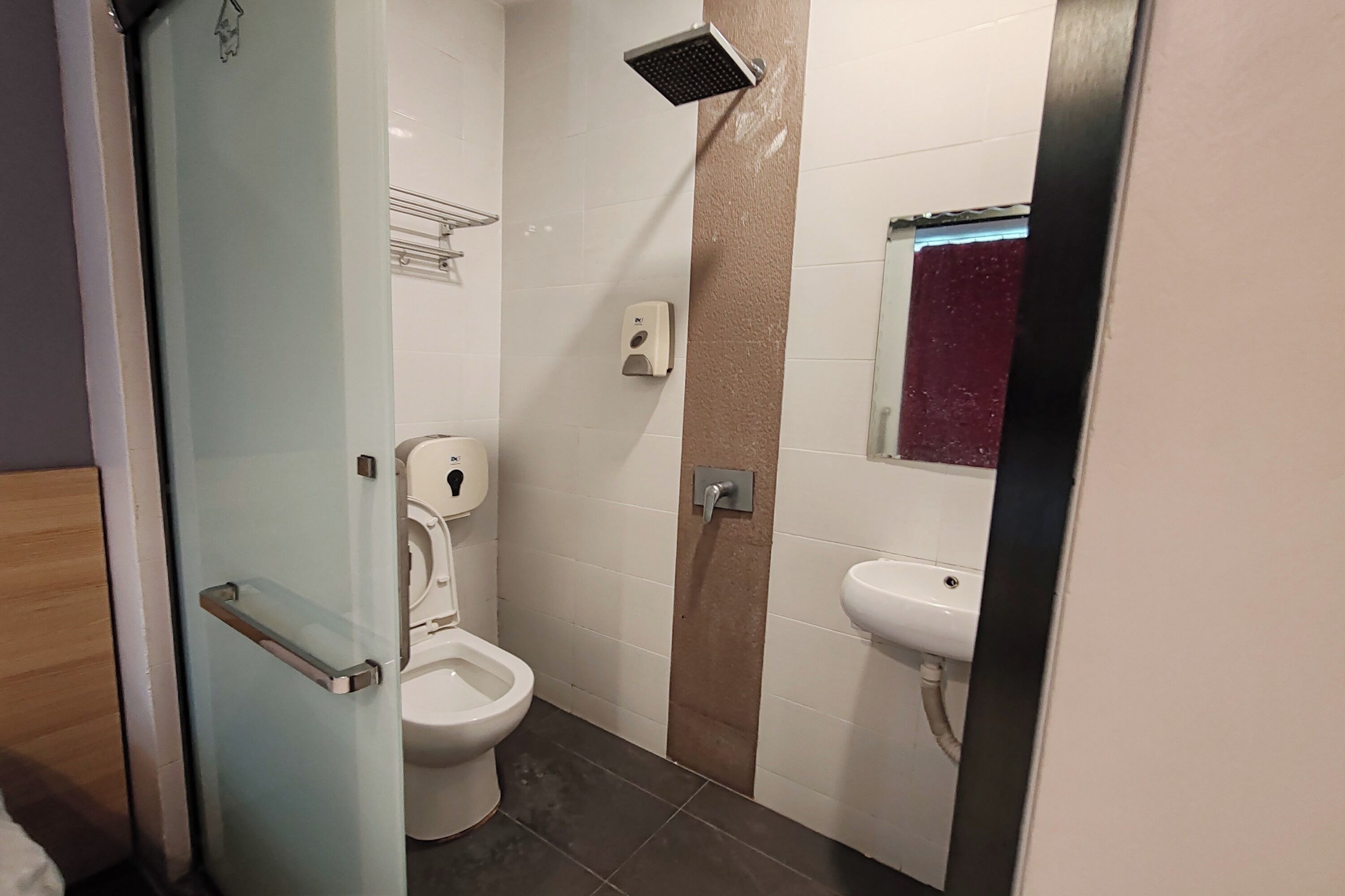 Foto - 1 Day Car Hotel Station 18