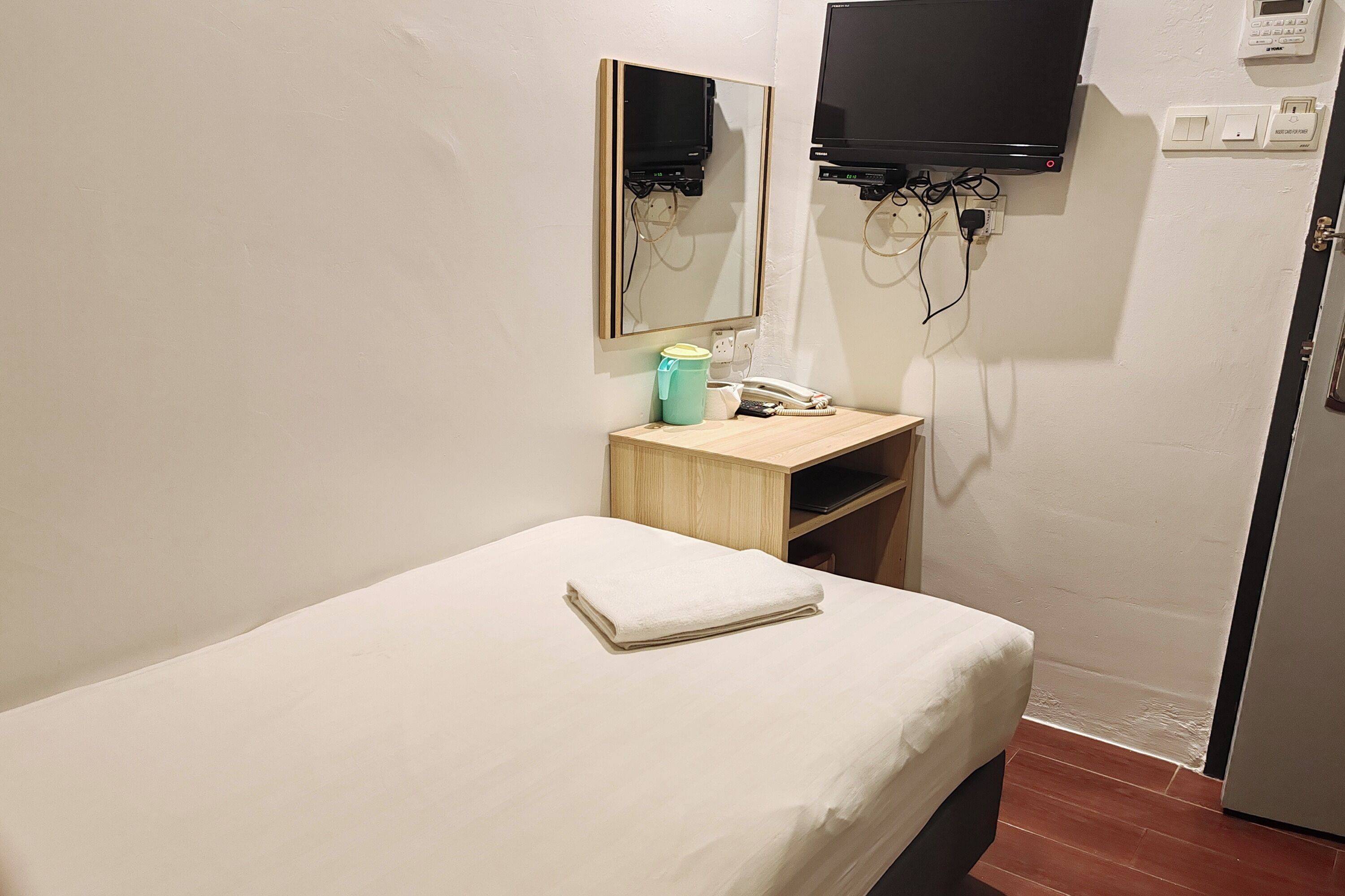 Foto - 1 Day Car Hotel Station 18