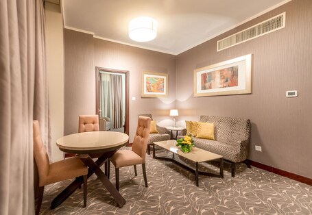 Hawthorn Suites by Wyndham Abu Dhabi City Centre - Image 26