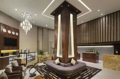 Hawthorn Suites by Wyndham Abu Dhabi City Centre - Image 1