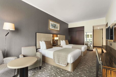 Hawthorn Suites by Wyndham Abu Dhabi City Centre - Image 52