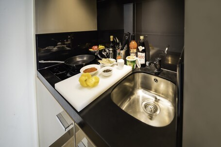 Hawthorn Suites by Wyndham Abu Dhabi City Centre - Image 4