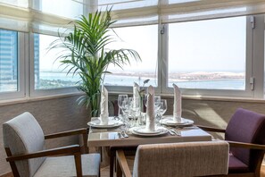 View from property - Hawthorn Suites by Wyndham Abu Dhabi City Centre (Abu Dhabi)