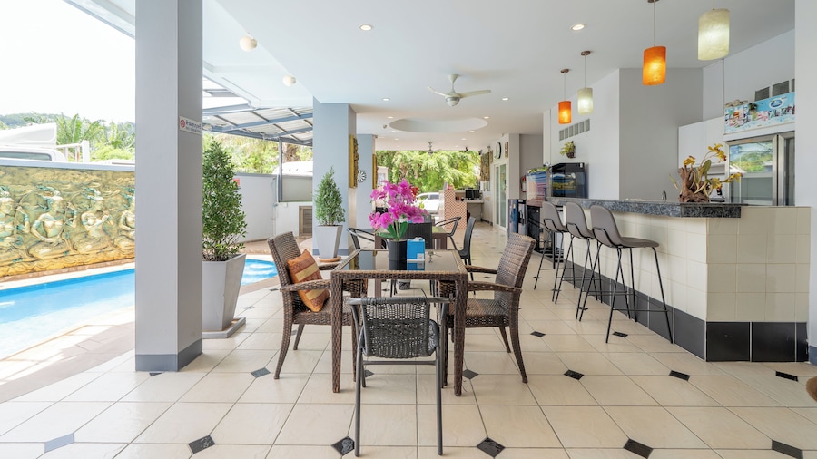 Square One Hotel Patong