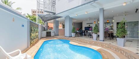 Alberca al aire libre